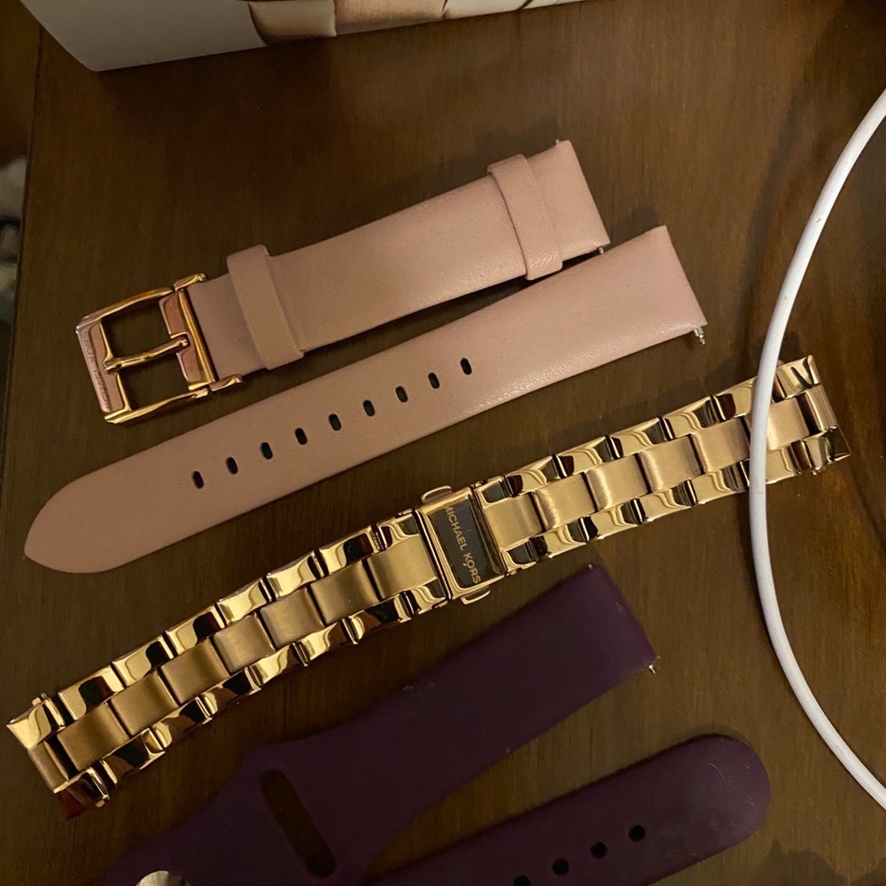 Michael Kors Smartwatch With Interchangeable Bands - image 3